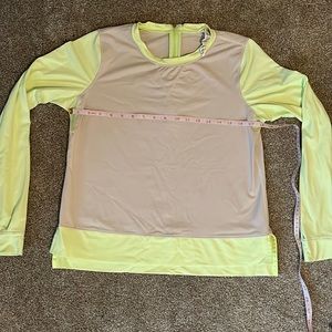 Lululemon Warm Up Crew NWOT 8
